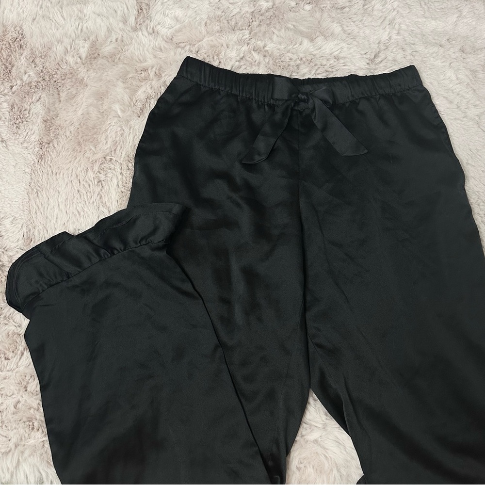 Victoria's Secret Pink Label Black Satin Ruffle Bottom Hem Lounge Pajama Bottoms - Picture 2 of 6